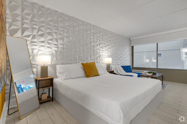 Building Photo - The Irlo Rental