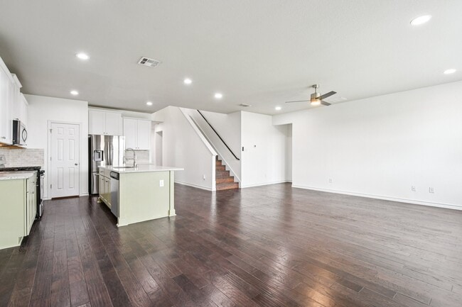 Photo - 7634 Leonardo Dr
