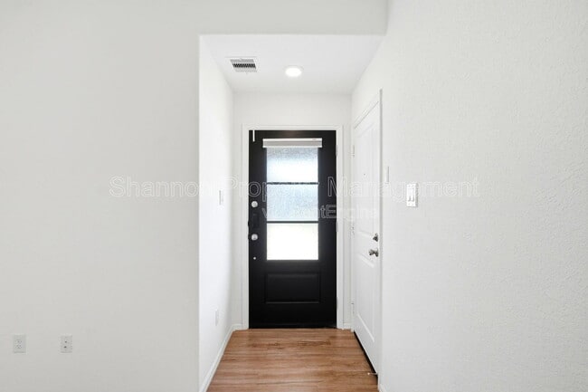 Photo - 3002 Delancey Bend Wy