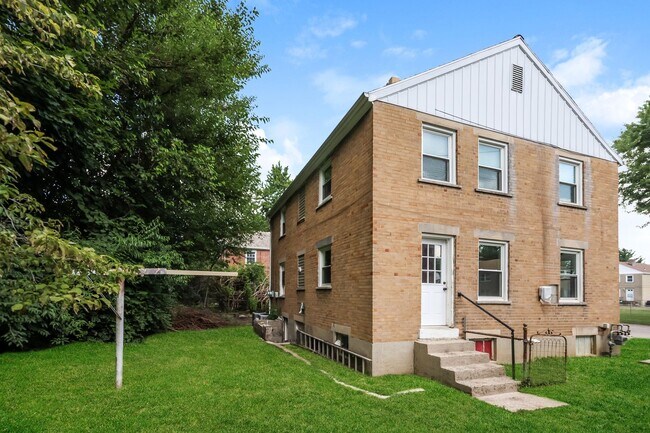 Photo - 618-618-618-612 Lucas Dr Unit 618 Lower
