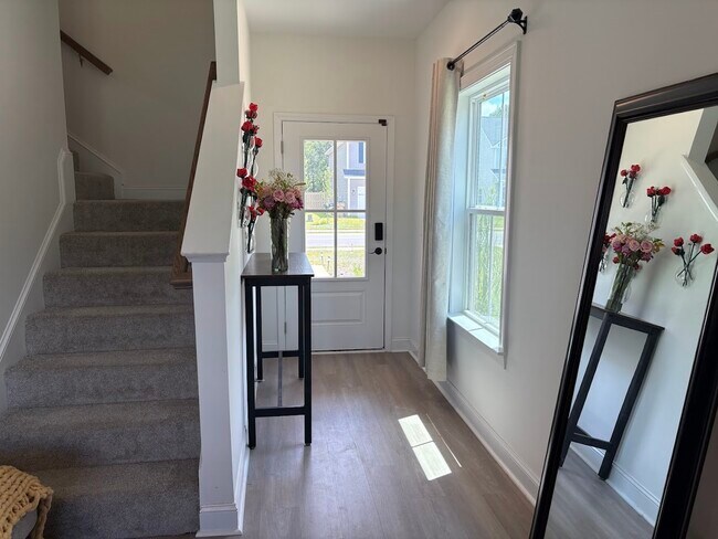 Photo - 248 Buckingham Dr