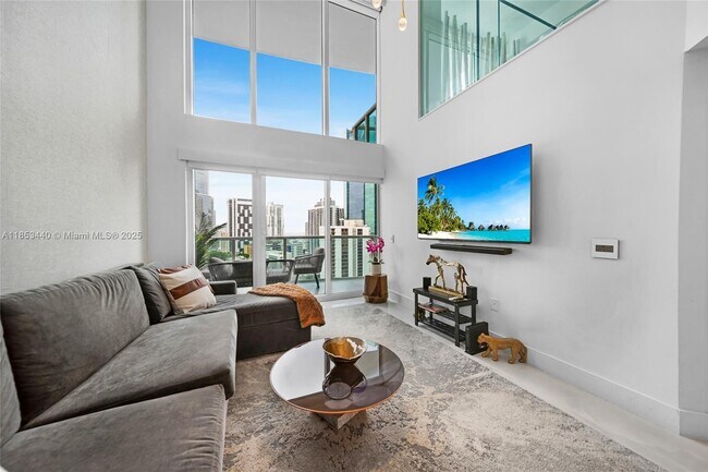Building Photo - 41 SE 5th St Unit 1407 Rental