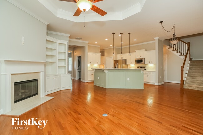 Photo - 207 Hickory Nut Ln