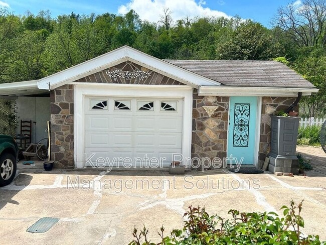 Photo - 3922 Churchville Ave