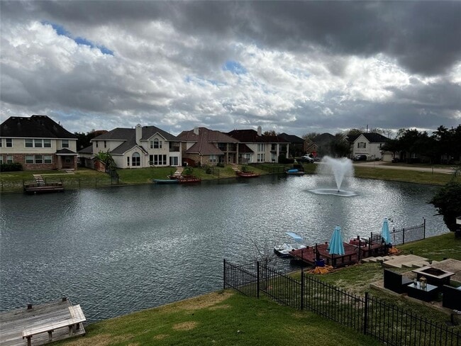 Building Photo - 2714 Lake Villa Dr Rental
