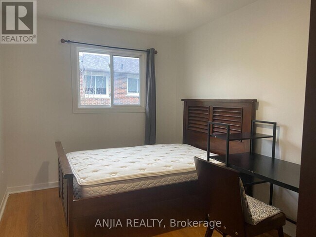 Photo - 58 Kitchener Rd