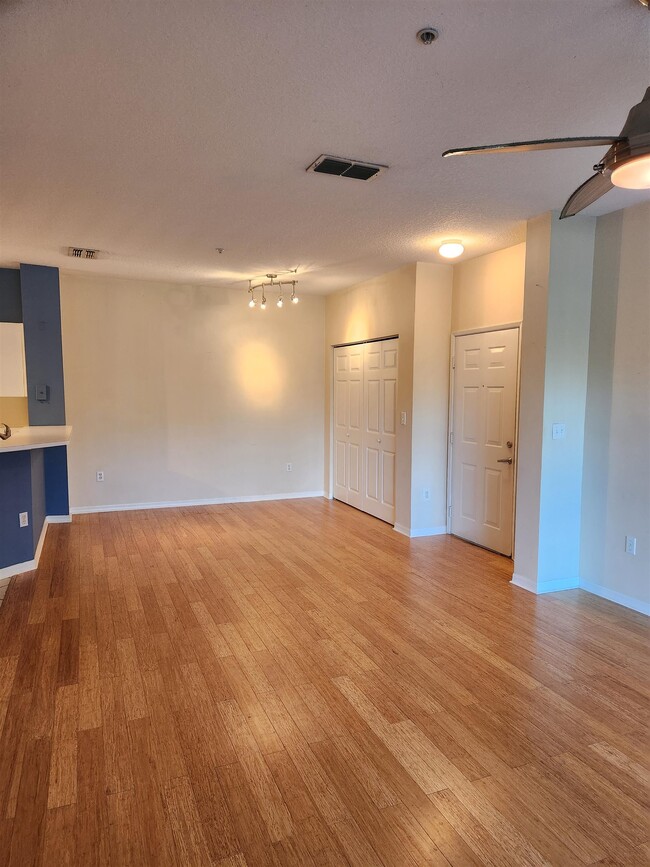 Photo - 510 Florida Club Blvd Unit 304
