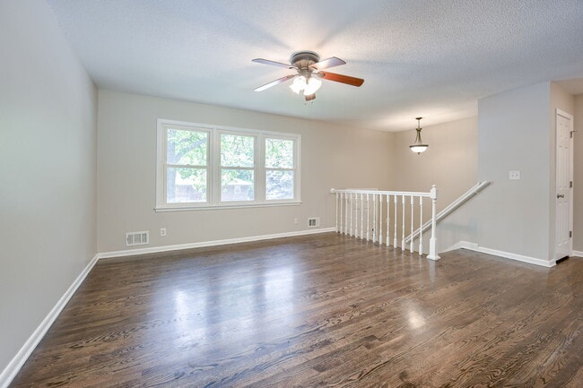Photo - 508 SW Stratford Rd