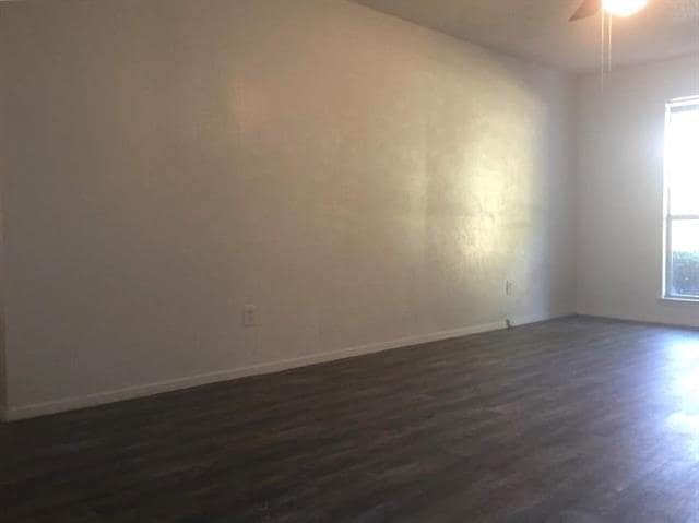 Photo - 1302 Mohawk Dr