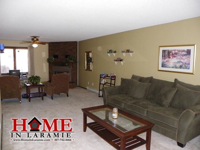 Photo - 1711 E Palmer Dr