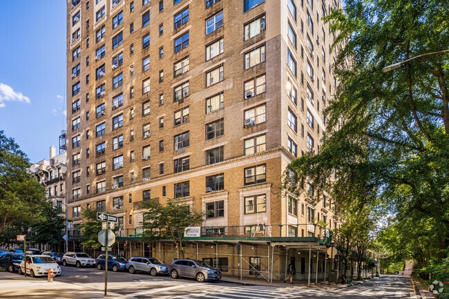 Photo - 285 Riverside Dr