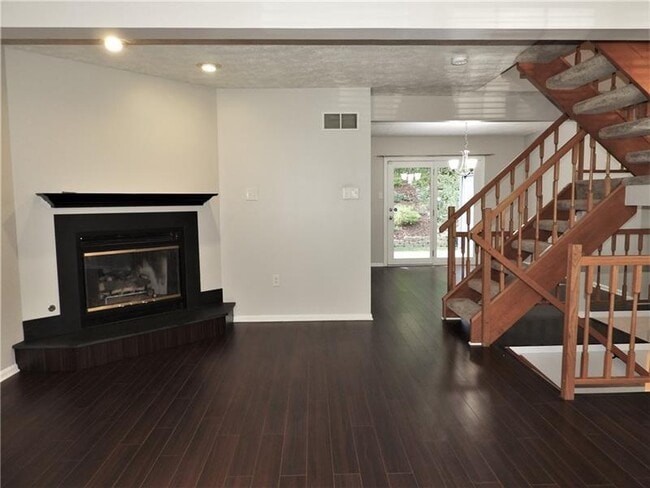 Photo - 2630 Birchwood Ln