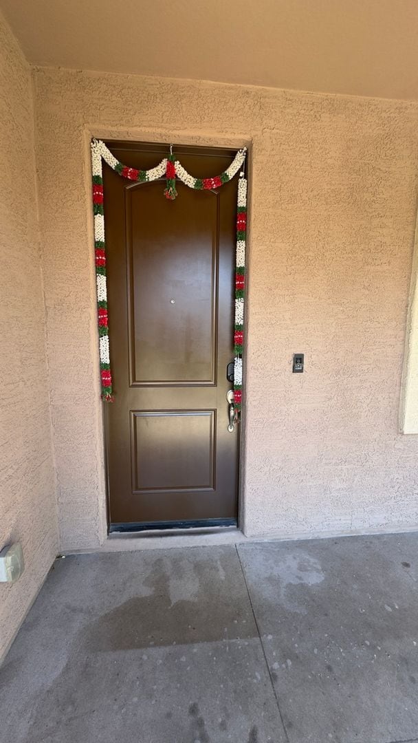 Building Photo - 5404 W Desert Hollow Dr