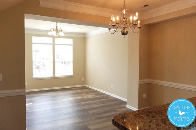 Photo - 506 Berry Chase Way