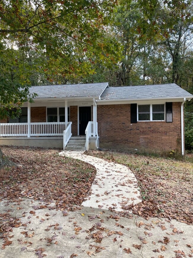 Building Photo - Duplex in Douglasville