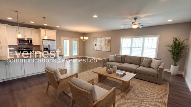 Photo - 3 Bed, 2 Bath Home with Garage / Pet-Friendly / Available Now!