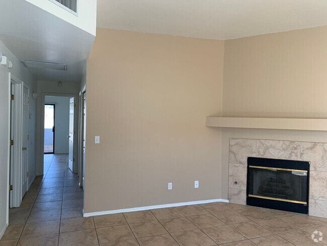 Building Photo - 9112 E Esperanza Dr Rental