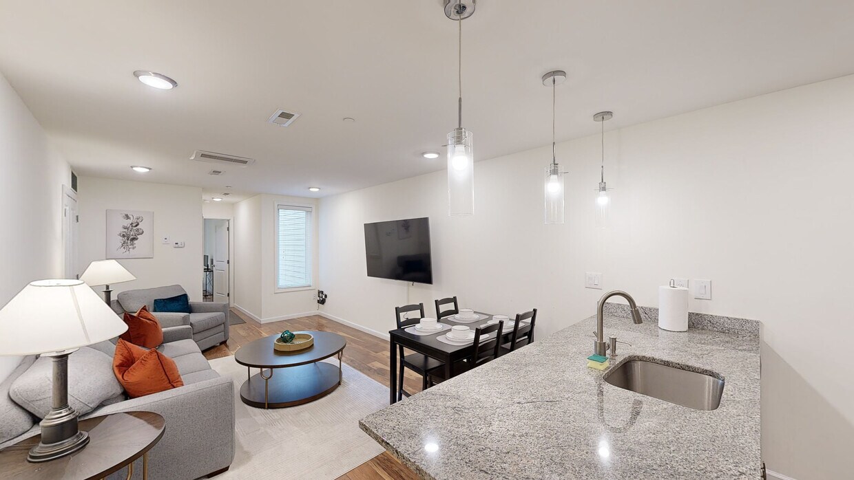 Photo - ER UC Flats LLC Apartments