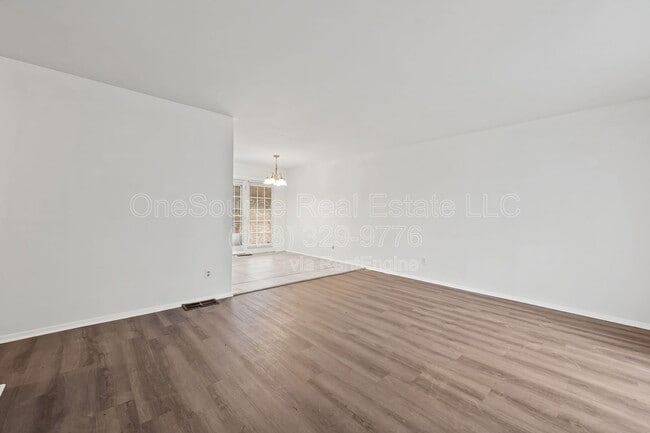 Photo - 4488 Richard Rd