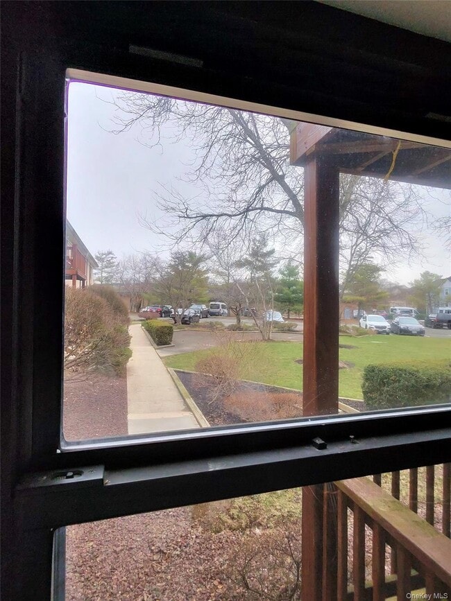 Photo - 285 Sneden Pl W Unidad 285