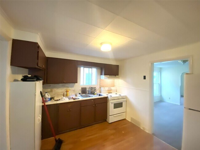 Photo - 37 Rotary Ave Unit 1