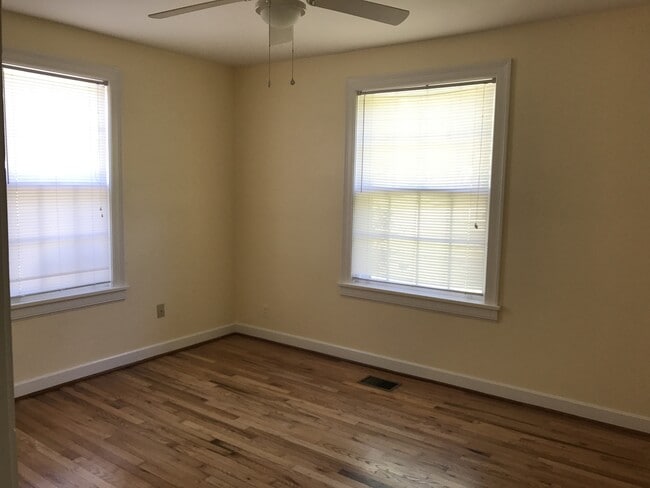 Photo - 104 Spring Valley Rd Unit B