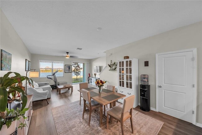 Photo - 736 Royal Empress Dr