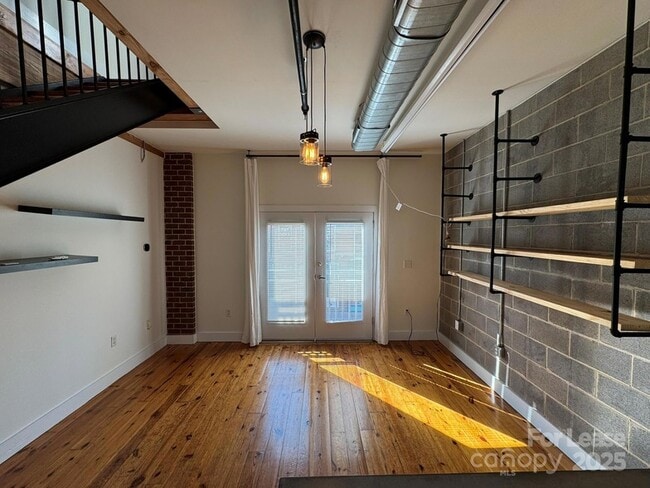 Photo - 3205 N Davidson St Unidad 205 Rental
