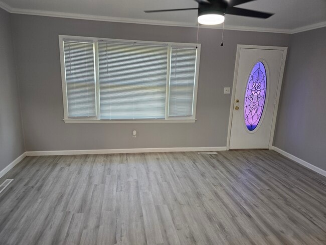 Building Photo - 510 N Gate Rd Rental