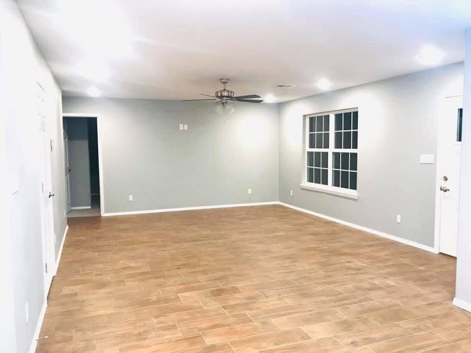 Photo - 611 W Eppler Rd