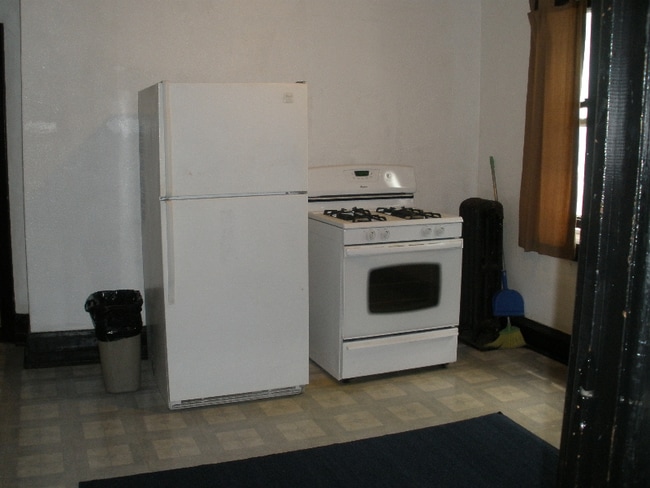Photo - 3372 N Oakland Ave Unit Lower