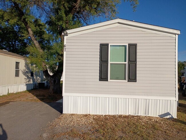 Photo - 4801 Goldfield Dr