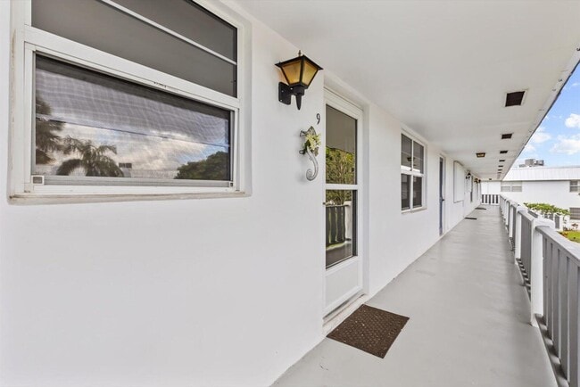 Building Photo - 2929 SE Ocean Blvd Unit 130-9