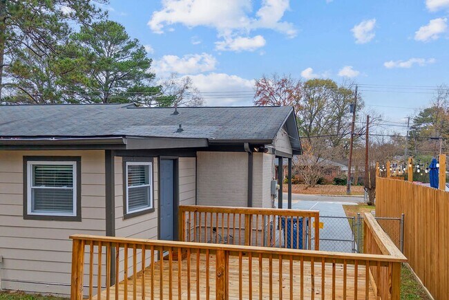 Photo - ?969 Oak Grove Road West Homewood!