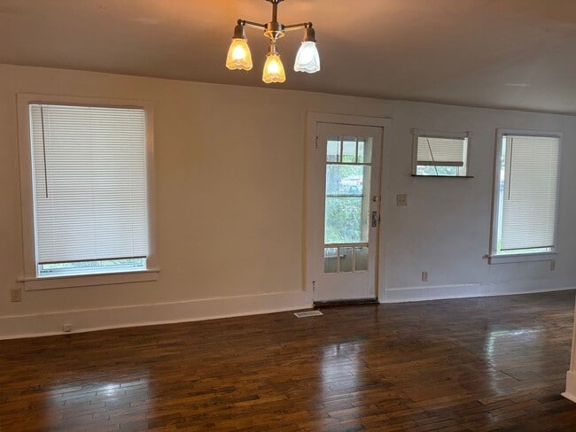 Photo - 516 Navarre St