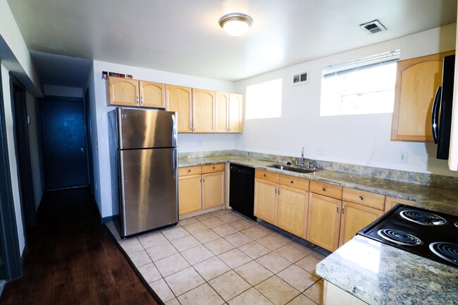 Photo - 2720 Eden Ave