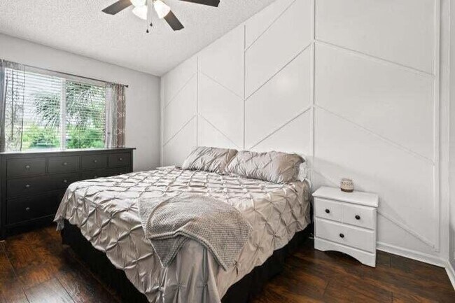 Photo - 5032 Palmbrooke Cir