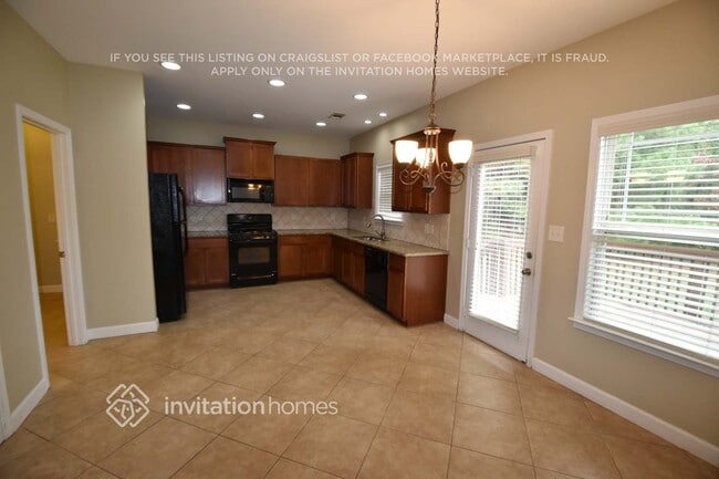 Photo - 888 Potomac Dr