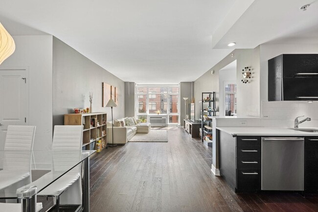 Building Photo - 1450 Washington St Unit 311 Rental