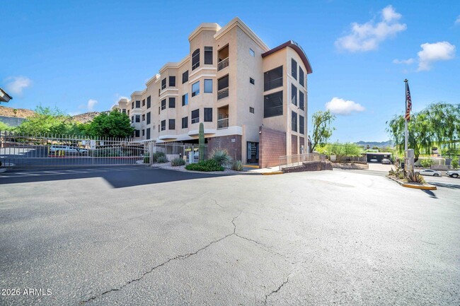 Building Photo - 9820 N Central Ave Unit 120