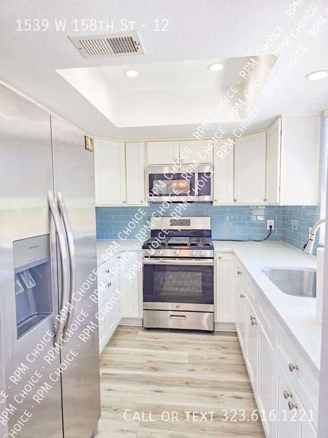 Photo - 1539 W 158th St