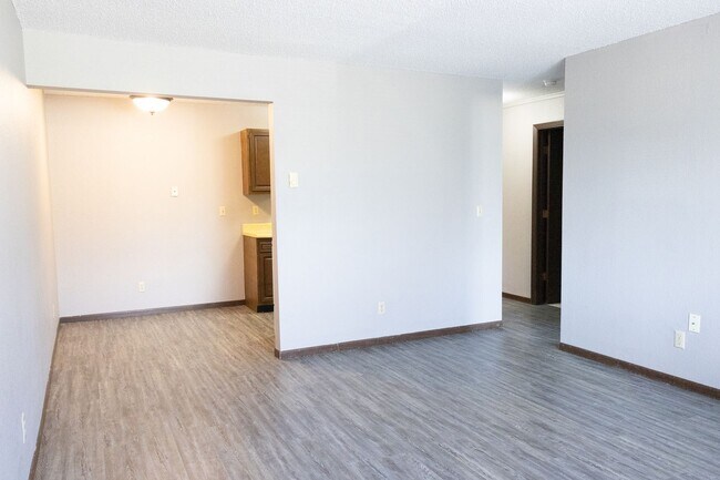 Lakewood Apartments