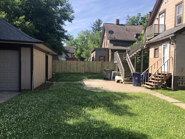 Photo - 21 N Channing St