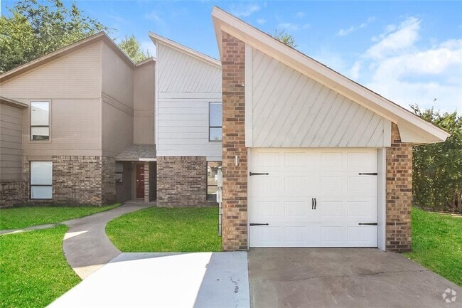 Building Photo - 1102 Swan Lake Rd Rental