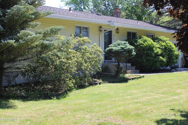 Photo - 535 Dawson Rd