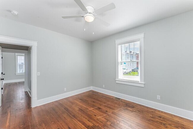 Photo - 114 W Anderson St