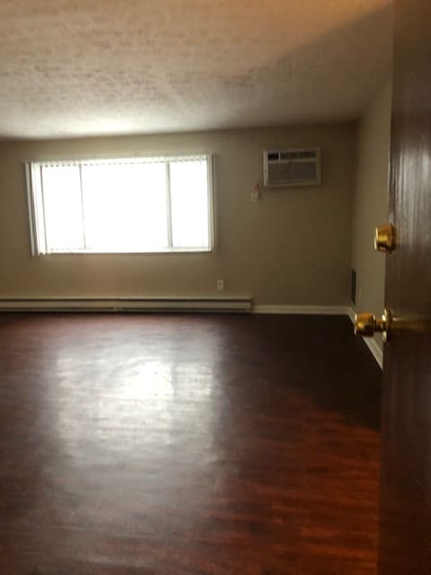 Photo - Hamburg Heights Unit 308