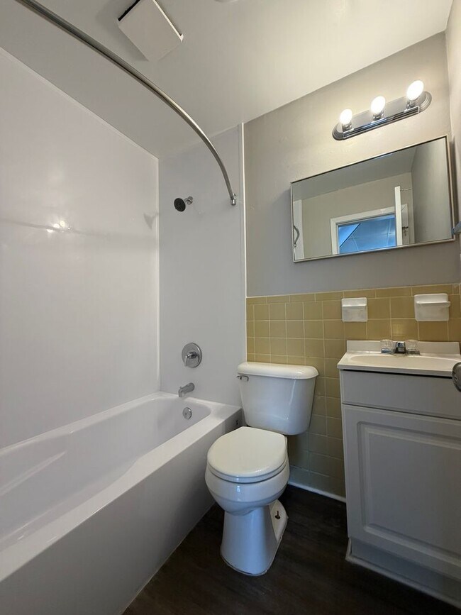 Photo - 1307 Forest Ave Unit #1 -