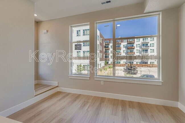 Photo - 4100 E Warren Ave Unit 4