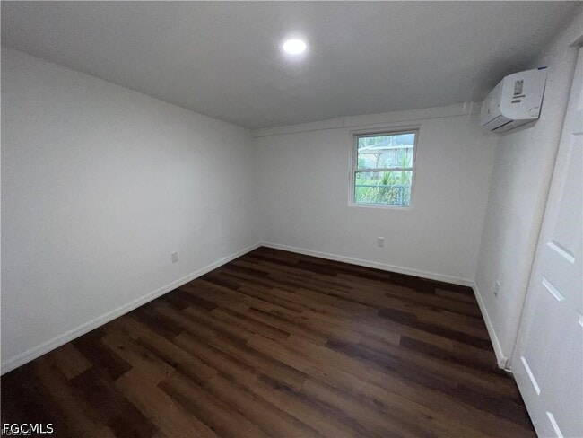Photo - 1270 Allen St